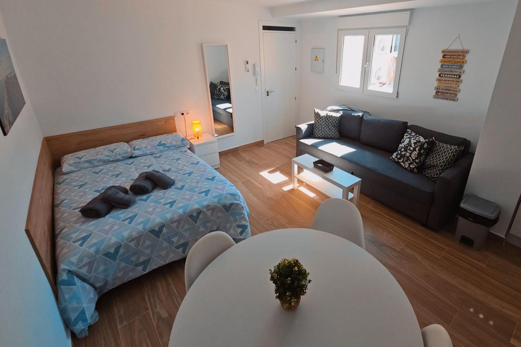 La Casita De Mercedes Малага Экстерьер фото