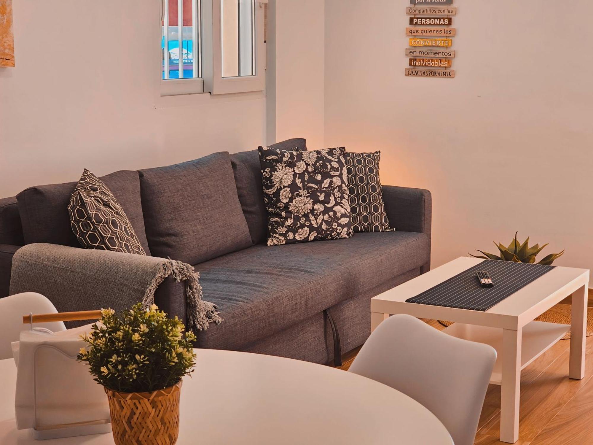 La Casita De Mercedes Малага Экстерьер фото